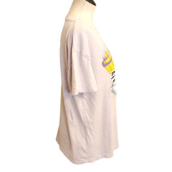 Womens Elton John light lavender graphic tee size Large. - Picture 5 of 13